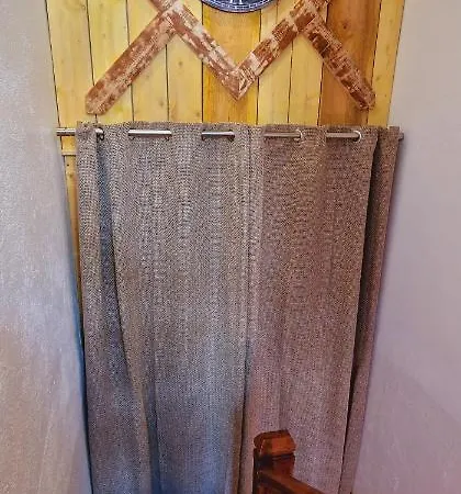 Ecueil Des Neiges 바레즈