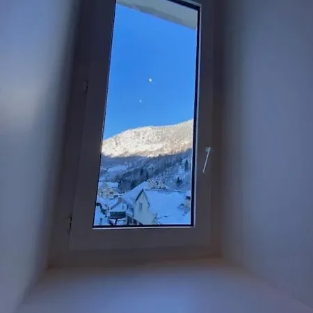 Ecueil Des Neiges Tatil Evi *